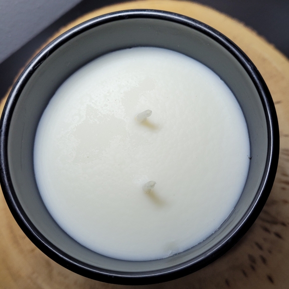 Bloom & Prosper 🖤💚 Hand poured 2-wick Candle▪︎ Poisened Candy Apple💀🍏 - Picture 4 of 8